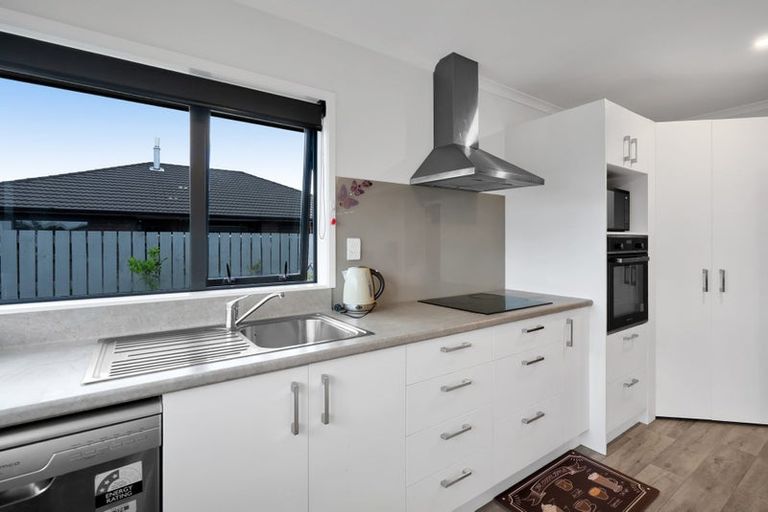 Photo of property in 22 Juliet Street, Stratford, 4332