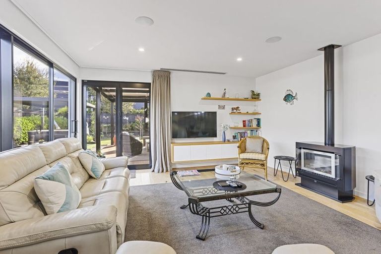 Photo of property in 12 Sloan Avenue, Rangiora, 7400