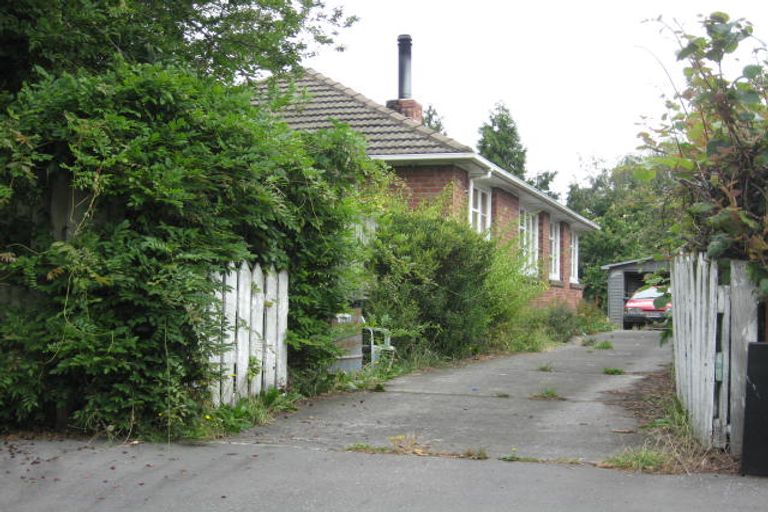 Photo of property in 43 Hillary Crescent, Upper Riccarton, Christchurch, 8041