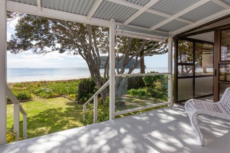 Photo of property in 126 Seaview Road, Whangamata, 3620