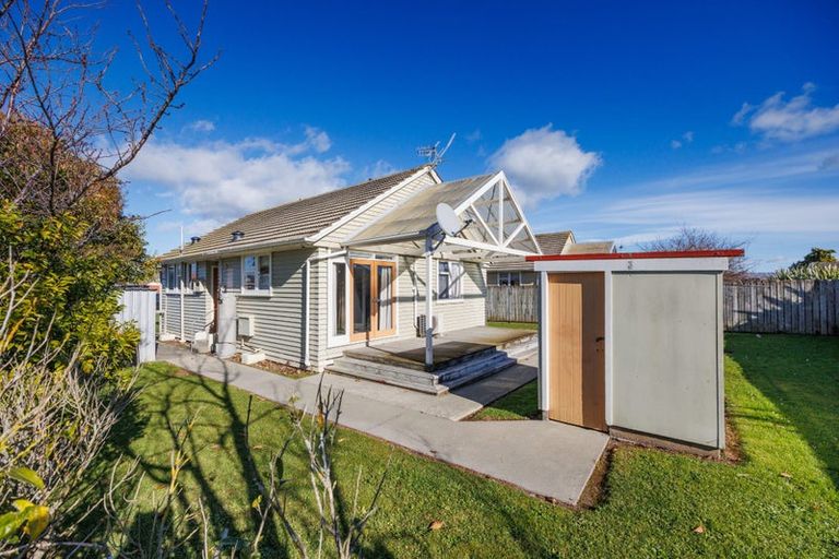 Photo of property in 35 Coventry Street, Highbury, Palmerston North, 4412