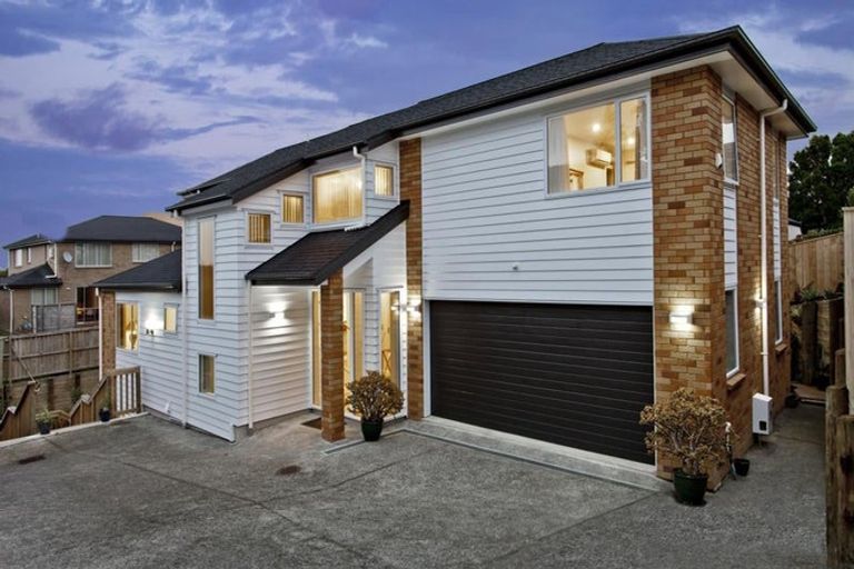 Photo of property in 678a East Coast Road, Pinehill, Auckland, 0630