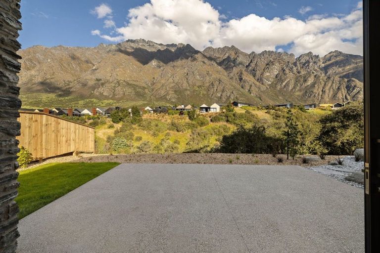 Photo of property in 39 Spur Ridge Rise, Jacks Point, 9371