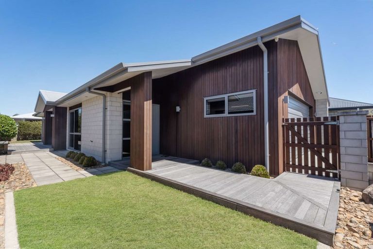 Photo of property in 5 Hebe Crescent, Papamoa Beach, Papamoa, 3118