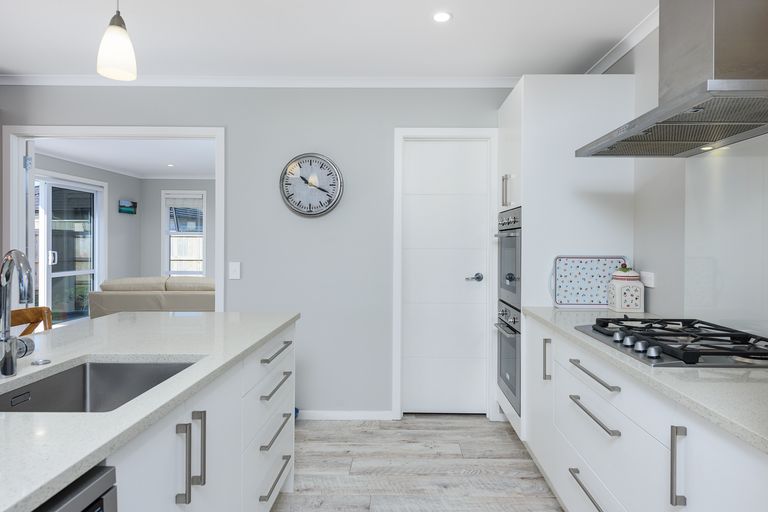 Photo of property in 5 Batty Street, Papamoa Beach, Papamoa, 3118