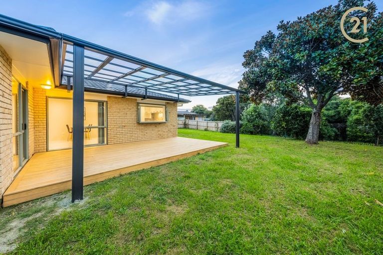 Photo of property in 71 Medvale Avenue, Flat Bush, Auckland, 2019