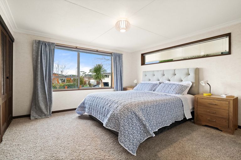 Photo of property in 15 Estuary Crescent, Fairfield, Dunedin, 9018
