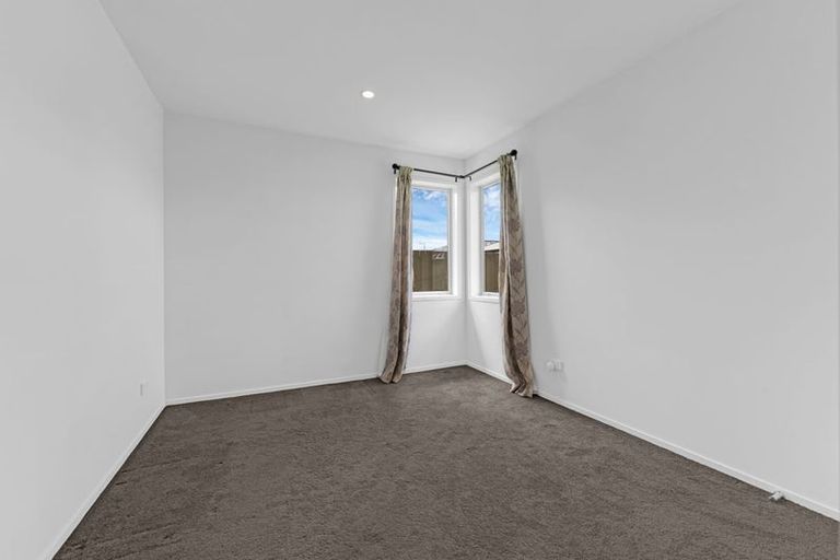 Photo of property in 9 Rere Close, Takanini, 2112