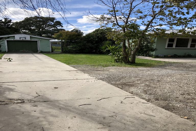 Photo of property in 42 Huxley Road, Outer Kaiti, Gisborne, 4010
