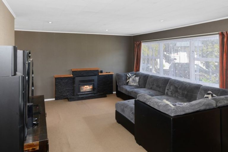 Photo of property in 17 Homedale Street, Pukehangi, Rotorua, 3015