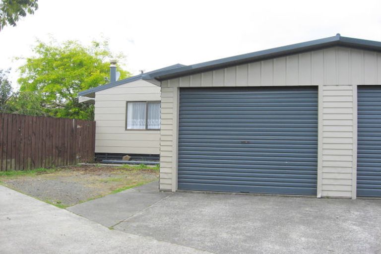 Photo of property in 24b Puriri Road, Pukekohe, 2120