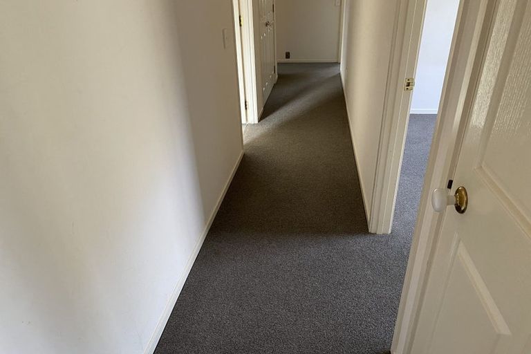 Photo of property in 39 Delmont Close, East Tamaki Heights, Auckland, 2016