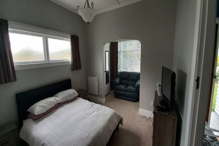 Photo of property in 974 High Street, Avalon, Lower Hutt, 5011