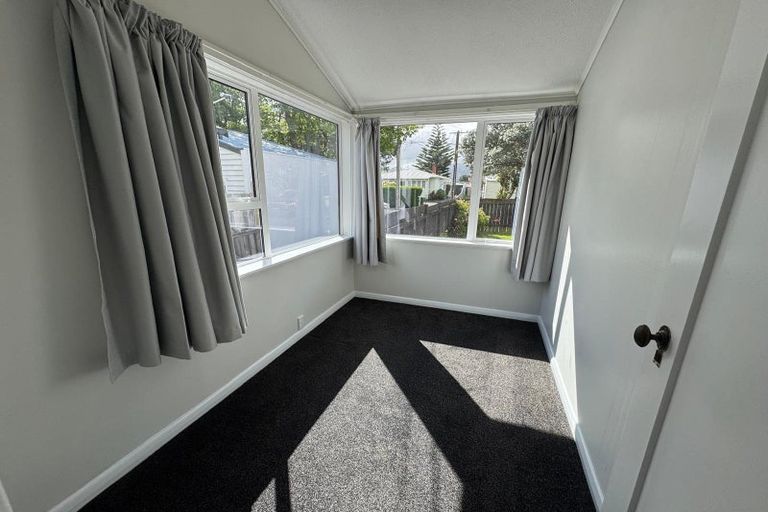 Photo of property in 1/9 Godley Street, Waterloo, Lower Hutt, 5011