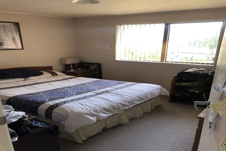 Photo of property in 4b Awhitu Road, Waiuku, 2683