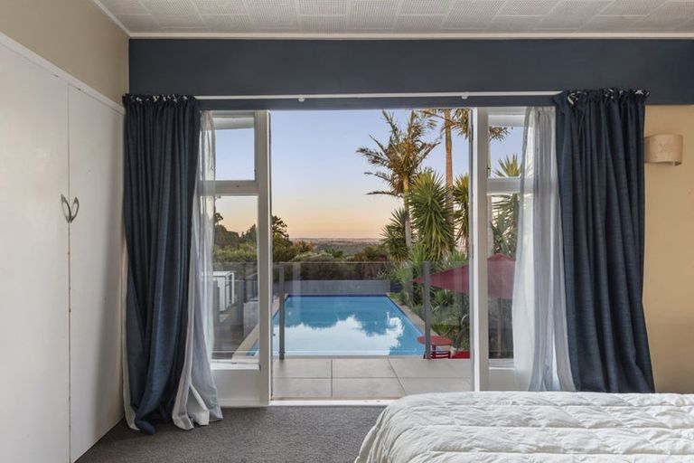 Photo of property in 4 Range Road, Swanson, Auckland, 0816