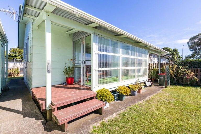 Photo of property in 69b Hume Street, Waitara, 4320