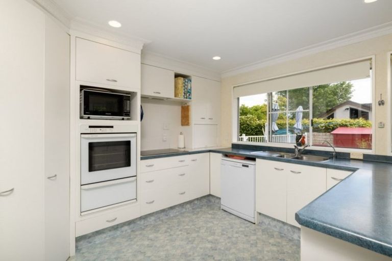 Photo of property in 19 Sissinghurst Court, Bethlehem, Tauranga, 3110