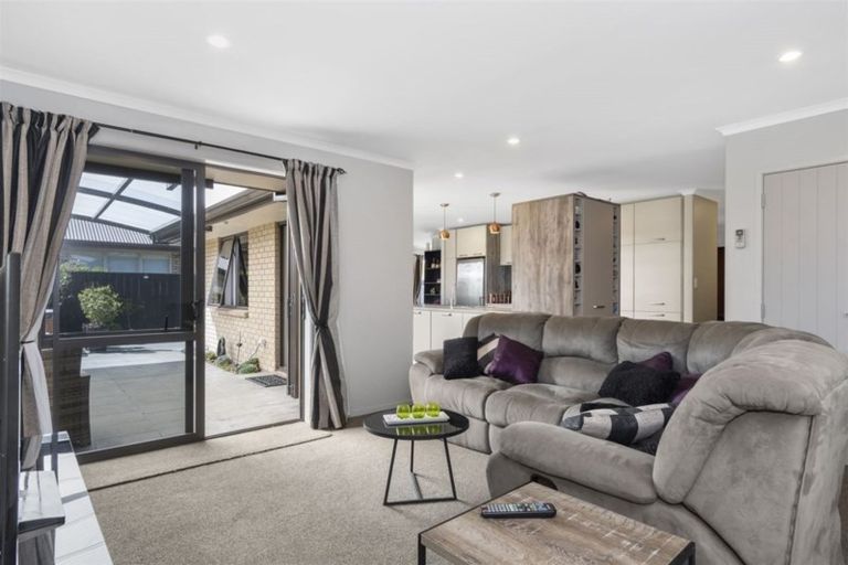 Photo of property in 10 Stamford Place, Ohauiti, Tauranga, 3112