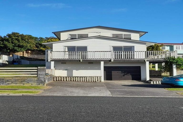 Photo of property in 59 Riversdale Drive, Merrilands, New Plymouth, 4312