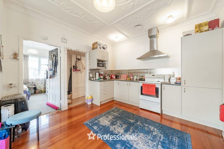 Photo of property in 135 Kings Crescent, Hutt Central, Lower Hutt, 5010