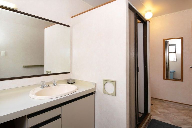 Photo of property in 43 Redwood Street, Blenheim, 7201