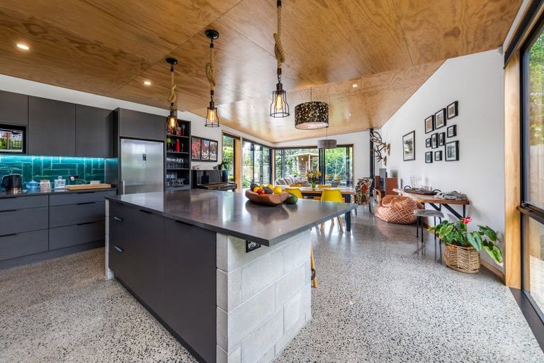 Photo of property in 59 The Circle, Manly, Whangaparaoa, 0930