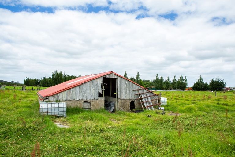 Photo of property in 401 Kumi Road, Awanui, 0486