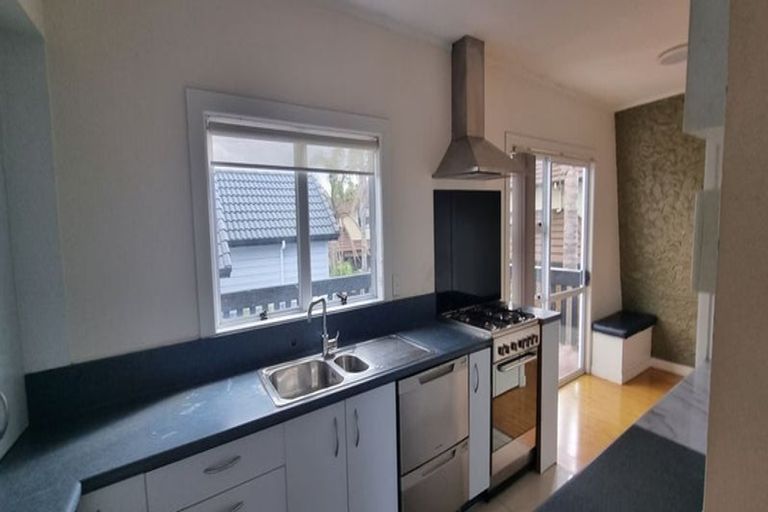 Photo of property in 139 Bucklands Beach Road, Bucklands Beach, Auckland, 2012