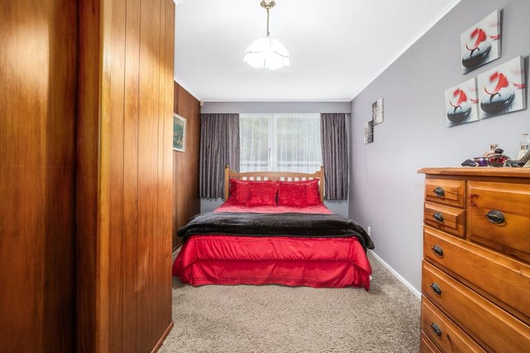 Photo of property in 87 Rangituhi Crescent, Takapuwahia, Porirua, 5022