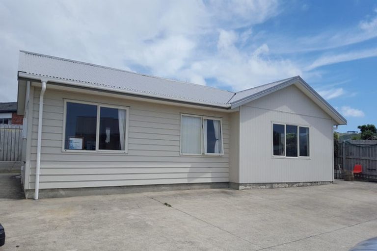 Photo of property in 17a Opapa Street, Titahi Bay, Porirua, 5022