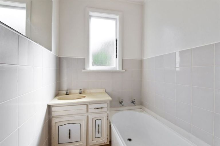 Photo of property in 128 Birdwood Avenue, Beckenham, Christchurch, 8023