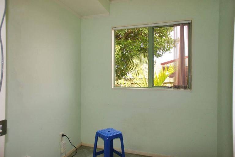 Photo of property in 6 Waylen Place, Burswood, Auckland, 2013