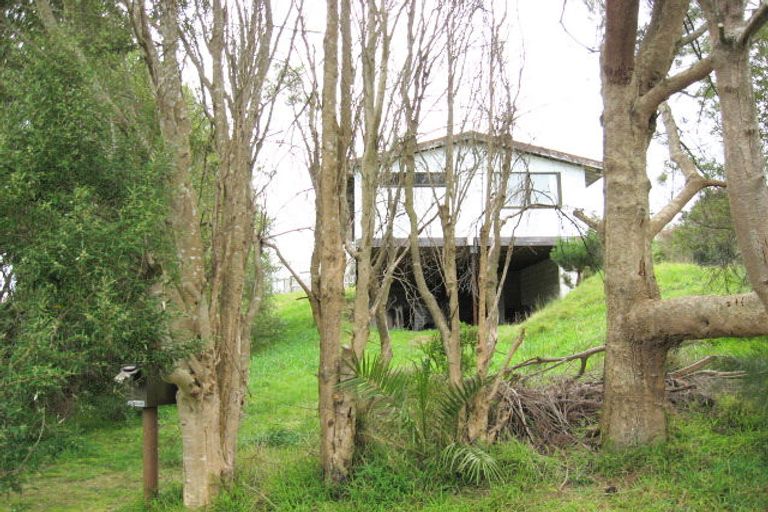 Photo of property in 10 Toroa Road, Otaihanga, Paraparaumu, 5036