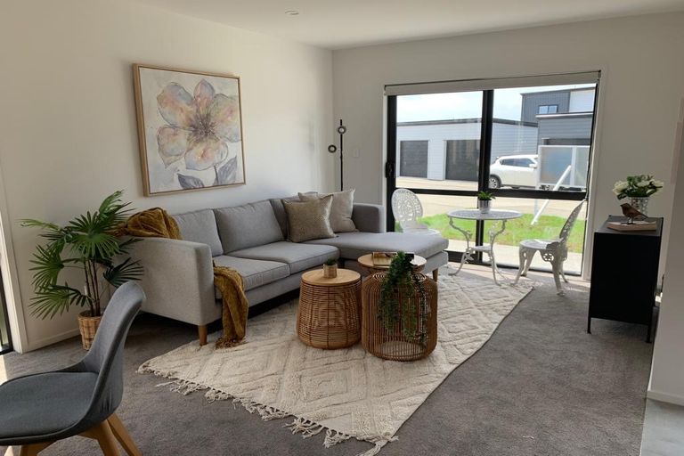 Photo of property in 7 Poutawa Lane, Clarks Beach, 2122