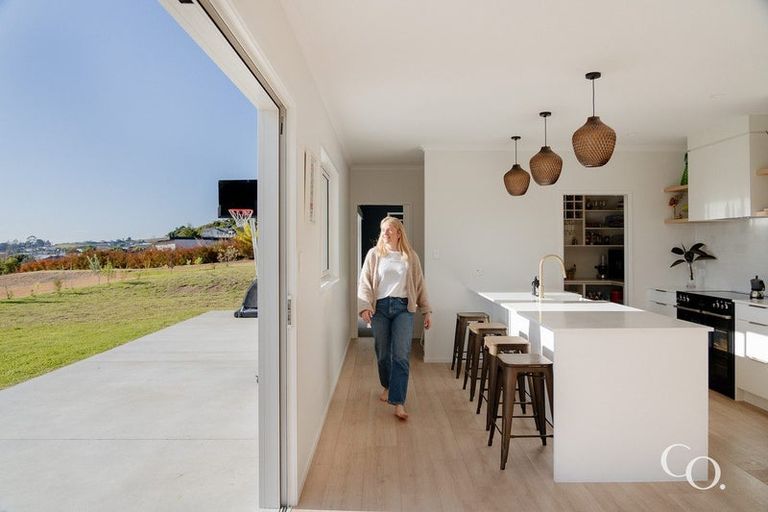 Photo of property in 45 Te Auhi Way, Welcome Bay, Tauranga, 3112