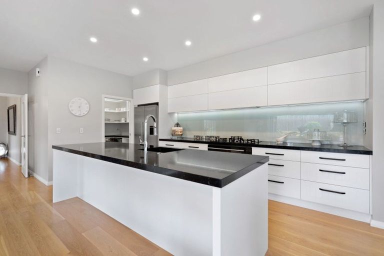 Photo of property in 14 Summerfield Way, Parahaki, Whangarei, 0112