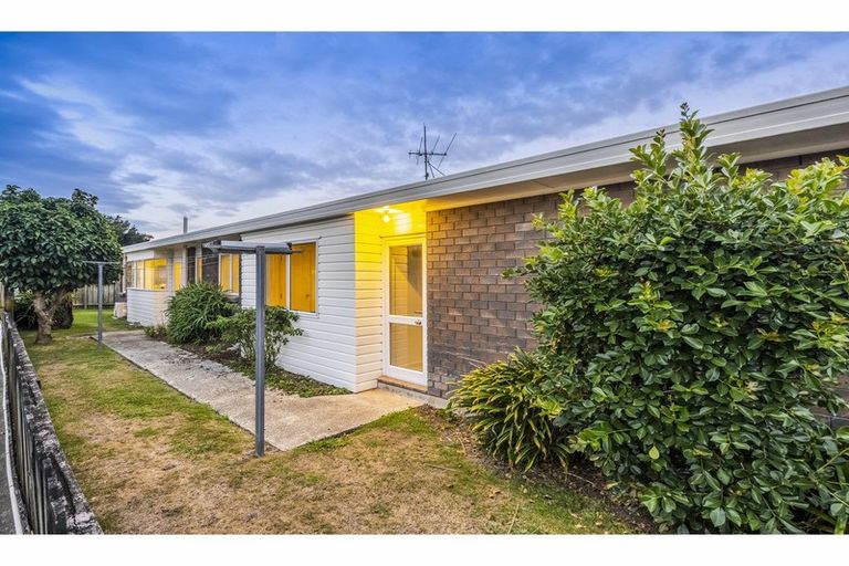 Photo of property in 1/23 Opaheke Road, Papakura, 2110