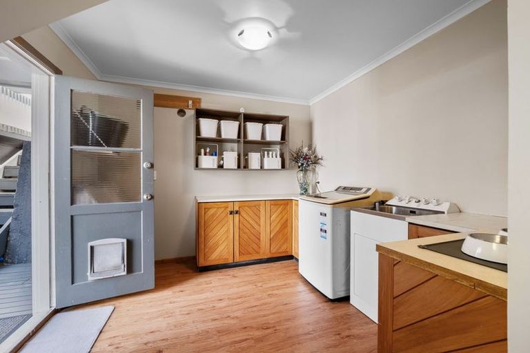 Photo of property in 74 Awanui Street, Merrilands, New Plymouth, 4312