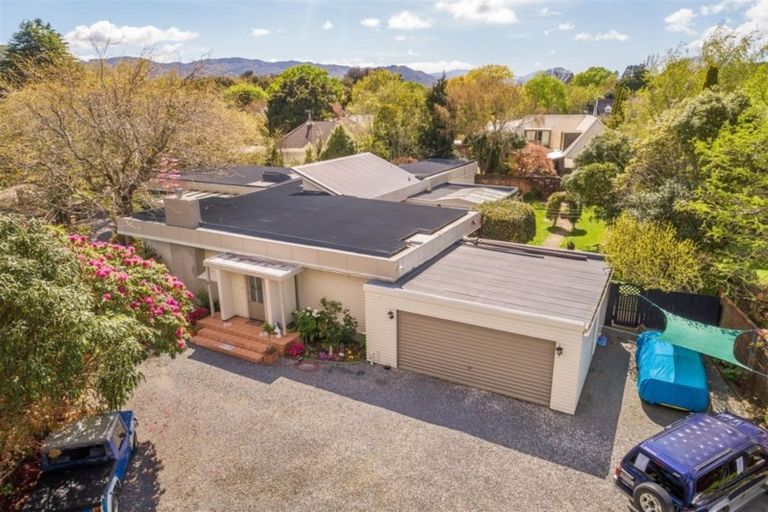 Photo of property in 51 Barton Avenue, Heretaunga, Upper Hutt, 5018