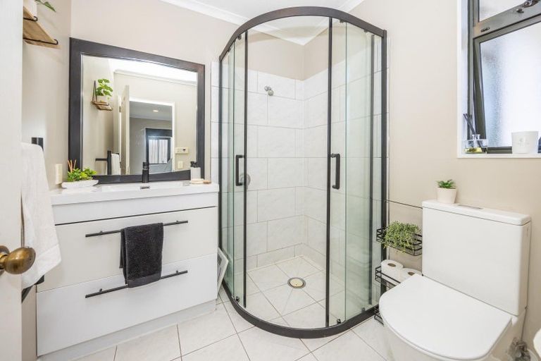 Photo of property in 66 Ayrshire Drive, Grandview Heights, Hamilton, 3200