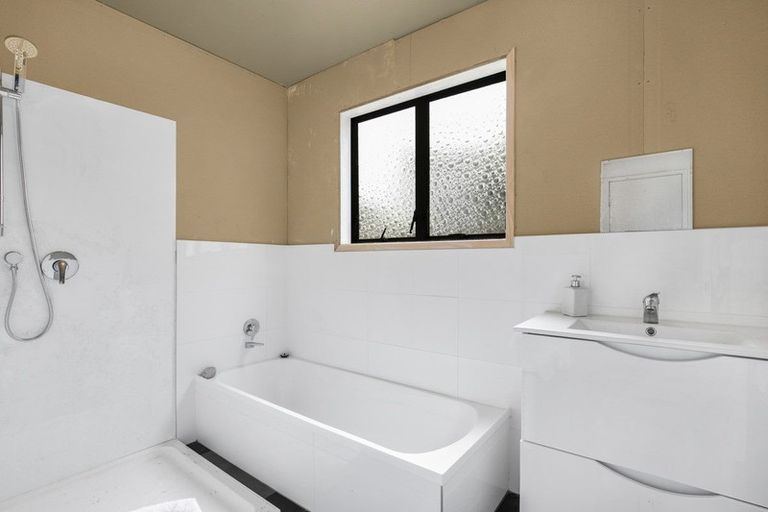 Photo of property in 8 Courant Place, Clover Park, Auckland, 2019