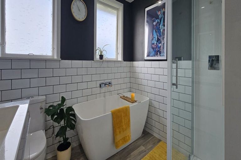 Photo of property in 11 Mcdonald Street, Brockville, Dunedin, 9011