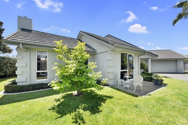 Photo of property in 22 Nielsen Gardens, Rototuna, Hamilton, 3210