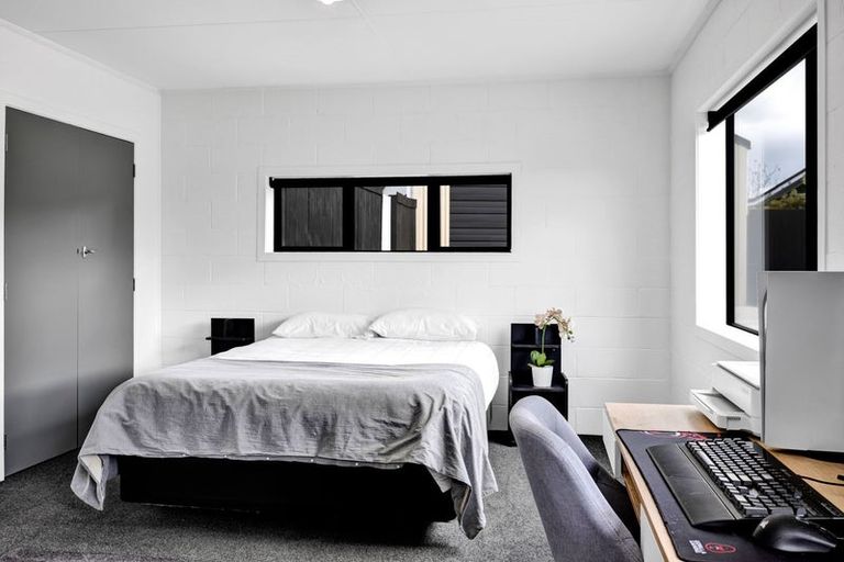 Photo of property in 35 Collins Street, Hawera, 4610