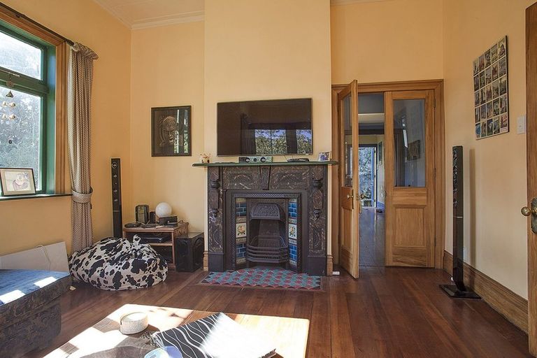 Photo of property in 1 Caprera Street, Melrose, Wellington, 6023
