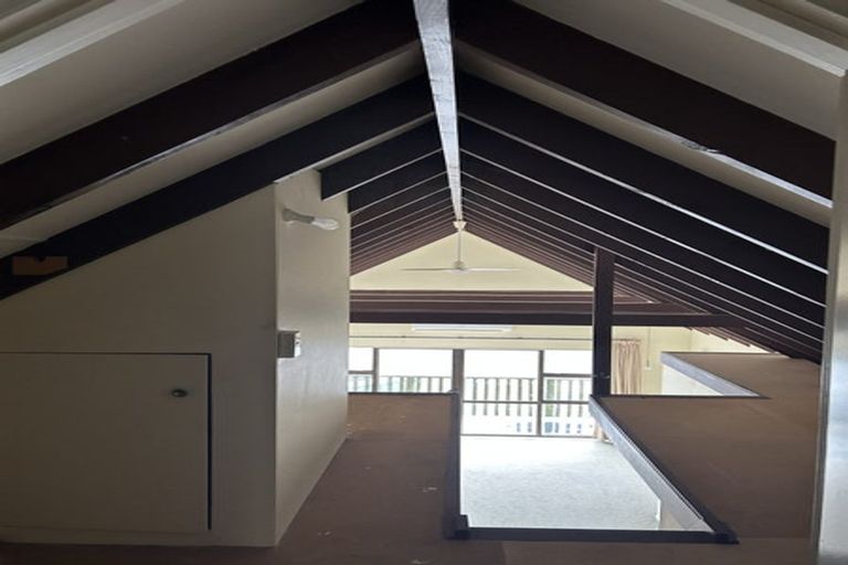 Photo of property in 2 Happy Valley Road, Owhiro Bay, Wellington, 6023