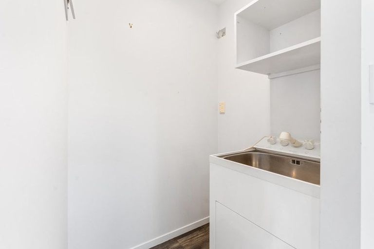 Photo of property in 15e Puriri Avenue, Orewa, 0931