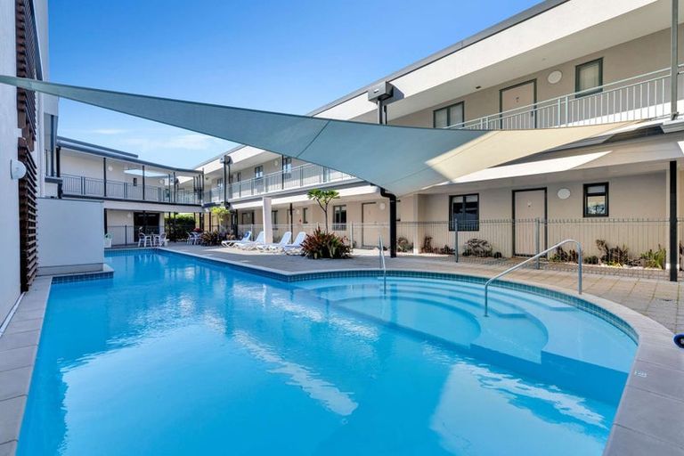 Photo of property in Beachpoint Apartments, 2/5 West End Road, Ohope, 3121