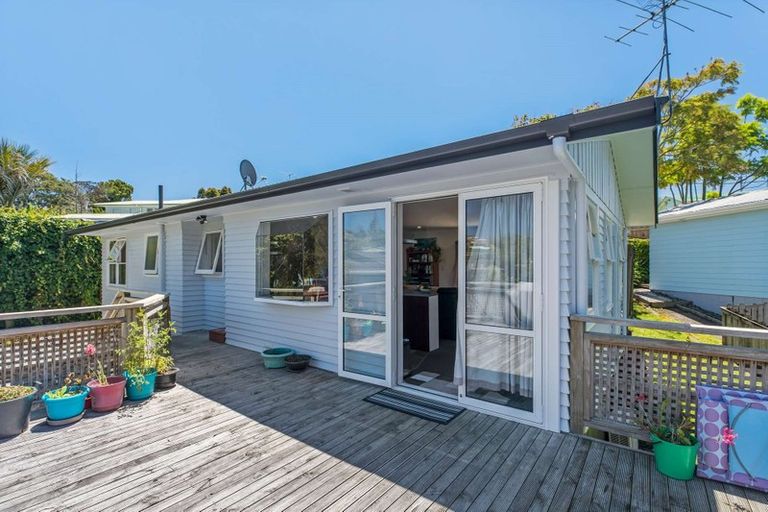 Photo of property in 91 Willerton Avenue, New Lynn, Auckland, 0600